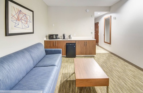 Foley Hotel | Holiday Inn Express & Suites Foley by IHG