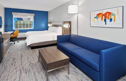 Carmel Hotel | Holiday Inn Express & Suites - North Carmel/Westfield by IHG