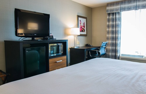 Jackson Hotel | Holiday Inn Express & Suites Jackson by IHG