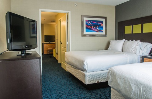 Jackson Hotel | Holiday Inn Express & Suites Jackson by IHG