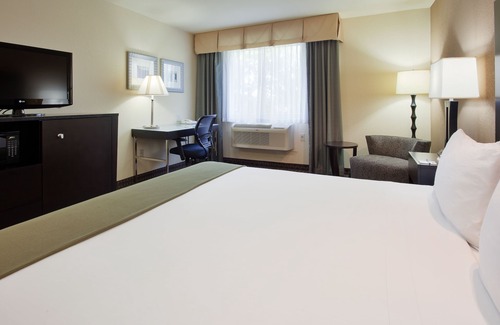 Union City Hotel | Holiday Inn Express Union City (San Jose) by IHG