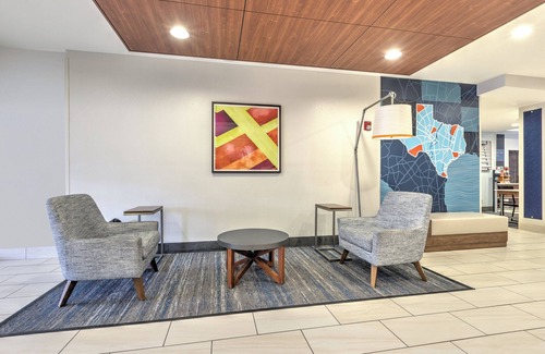 Grand Prairie Hotel | Holiday Inn Express Hotel & Suites Dallas-Grand Prairie I-20 by IHG