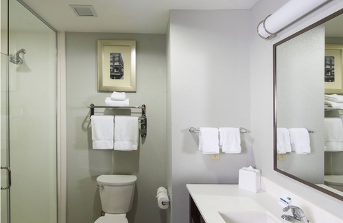 Bricktown Hotel | Holiday Inn Express & Suites Oklahoma City Dwtn - Bricktown by IHG