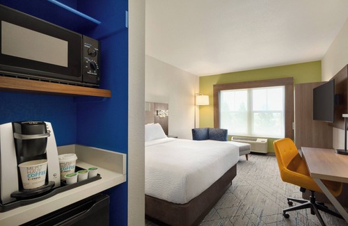 West Sacramento Hotel | Holiday Inn Express West Sacramento by IHG
