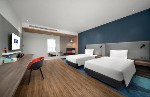 Zhuhai Gongbei Hotel | Holiday Inn Express Zhuhai Gongbei by IHG