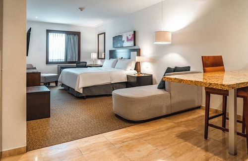 Zapopan Hotel | Holiday Inn Guadalajara Patria Universidad by IHG