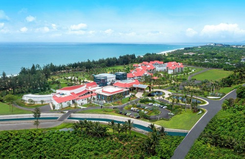 Perfume Bay Hotel | Holiday Inn Hainan Xiangshui Bay by IHG