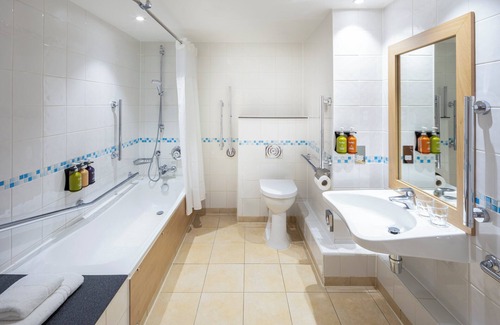 High Wycombe Hotel | Holiday Inn High Wycombe M40, Jct. 4 by IHG