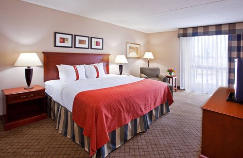 Roselawn Finance Hotel | Holiday Inn Hotel & Suites Cincinnati - Eastgate by IHG