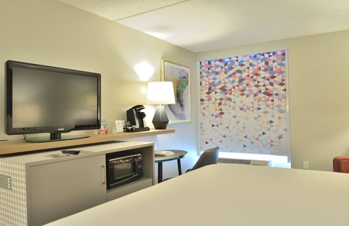Rochester Hotel | Holiday Inn Hotel & Suites Rochester - Marketplace by IHG