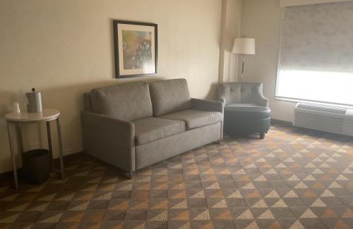 Houston Hotel | Holiday Inn Houston Intercontinental Airport by IHG