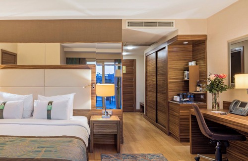 Sisli Hotel | Holiday Inn Istanbul Sisli by IHG