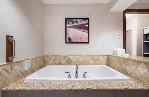 Jackson Hotel | Holiday Inn Jackson NW - Airport Road by IHG
