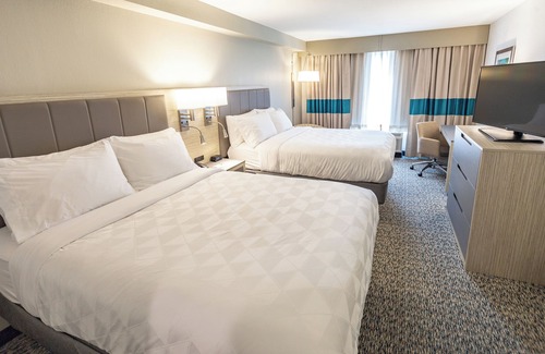Knoxville Hotel | Holiday Inn Knoxville N - Merchant Drive by IHG