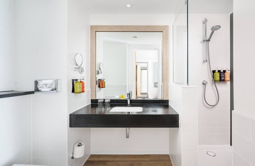 Lincoln Hotel | Holiday Inn Lincoln by IHG