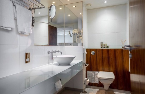 Camden Town with Primrose Hill Hotel | Holiday Inn London Camden Lock by IHG