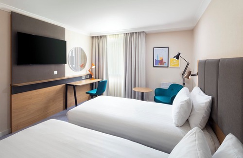 Hookwood Hotel | Holiday Inn London-Gatwick Airport by IHG