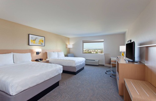Los Angeles Hotel | Holiday Inn Los Angeles - LAX Airport by IHG