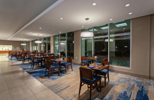 Los Angeles Hotel | Holiday Inn Los Angeles - LAX Airport by IHG