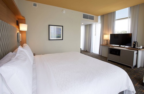 Downtown Louisville Hotel | Holiday Inn Louisville Downtown by IHG