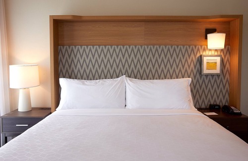 Downtown Louisville Hotel | Holiday Inn Louisville Downtown by IHG