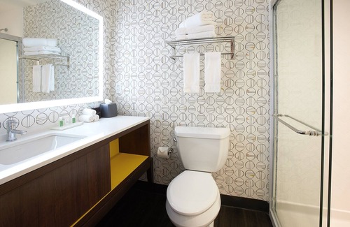 Downtown Louisville Hotel | Holiday Inn Louisville Downtown by IHG