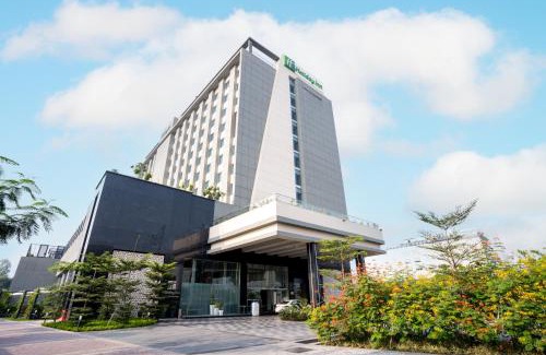 Lucknow Hotel | Holiday Inn Lucknow Airport by IHG