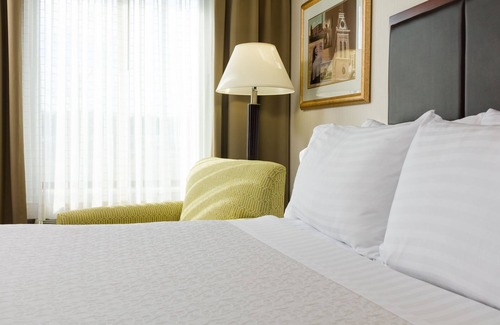Manchester Hotel | Holiday Inn Manchester Airport by IHG
