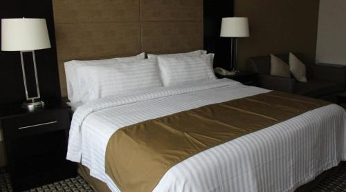 Santa Fe Hotel | Holiday Inn Mexico Santa Fe by IHG