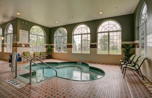 Milwaukee Hotel | Holiday Inn Milwaukee Airport by IHG