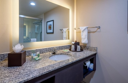 Murfreesboro Hotel | Holiday Inn Murfreesboro by IHG
