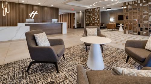 Donelson Hotel | Holiday Inn Nashville Airport by IHG
