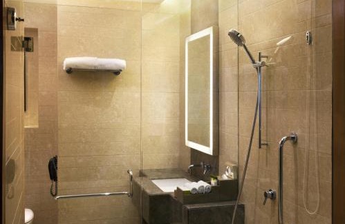 Mayur Vihar Phase 1 Hotel | Holiday Inn New Delhi Mayur Vihar Noida by IHG