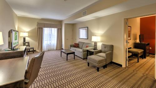Oklahoma City Hotel | Holiday Inn North Quail Springs by IHG