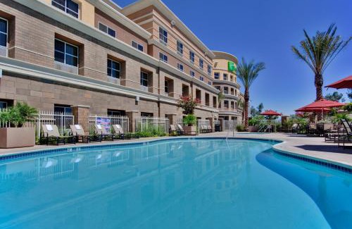 Ontario Hotel | Holiday Inn Ontario Airport - California by IHG