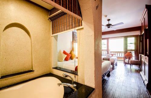 Ao Nang Hotel | Holiday Inn Resort Krabi Ao Nang Beach by IHG