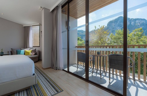 Ao Nang Hotel | Holiday Inn Resort Krabi Ao Nang Beach by IHG