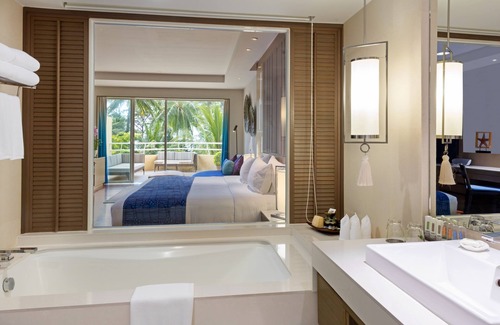 Patong Resort | Holiday Inn Resort Phuket by IHG