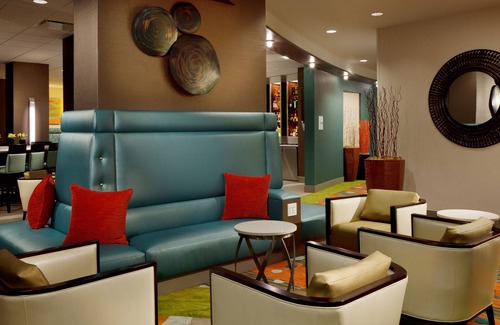 Downtown San Antonio Hotel | Holiday Inn San Antonio - Riverwalk by IHG