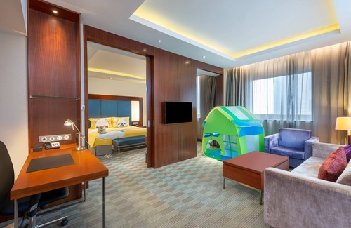 Pudong Hotel | Holiday Inn Shanghai Pudong by IHG