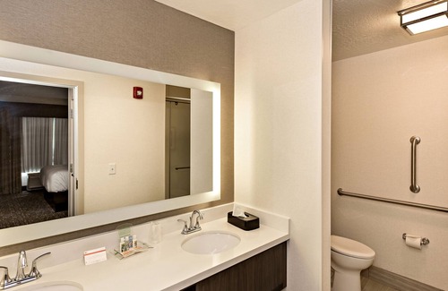 St. George Hotel | Holiday Inn St. George Conv Ctr by IHG