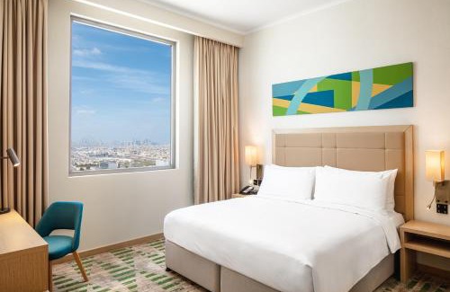 Al Barsha Hotel | Holiday Inn & Suites - Dubai Science Park by IHG