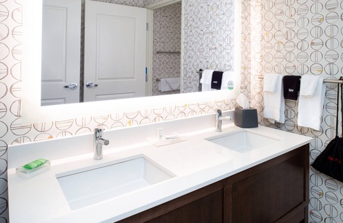 Idaho Falls Hotel | Holiday Inn & Suites Idaho Falls by IHG