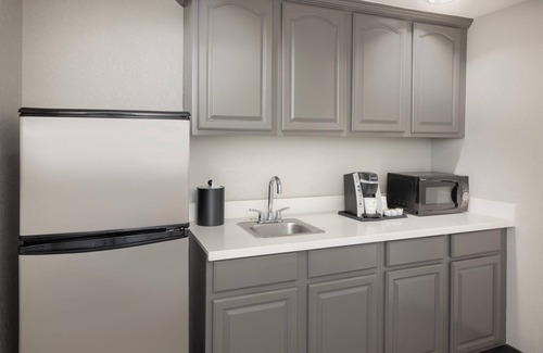 Kissimmee Hotel | Holiday Inn & Suites Orlando SW - Celebration Area by IHG