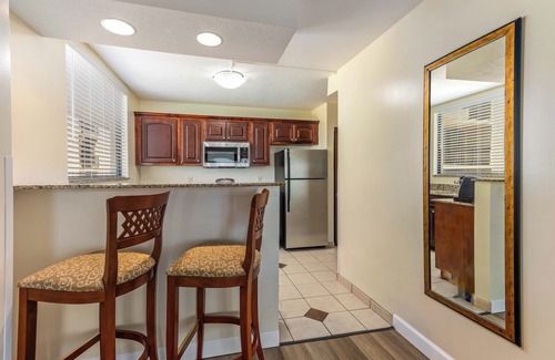 Clearwater Beach Hotel | Holiday Inn & Suites Clearwater Beach by IHG