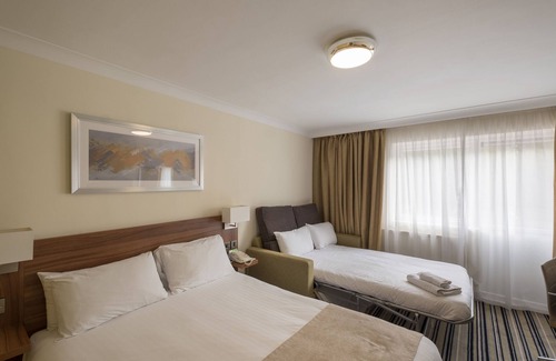 Swindon Hotel | Holiday Inn Swindon by IHG