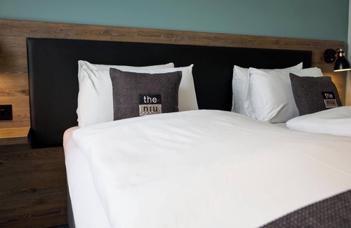 Cheetham Hill Hotel | Holiday Inn - the niu, Loom Manchester North by IHG