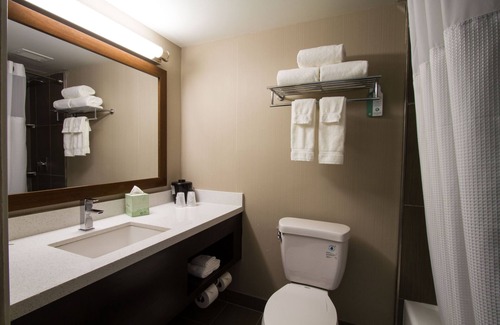 Victorville Hotel | Holiday Inn Victorville by IHG