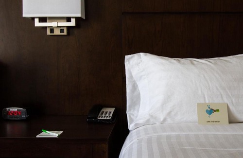 Victorville Hotel | Holiday Inn Victorville by IHG
