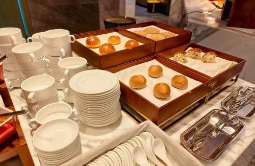 Wuhan Hotel | Holiday Inn Wuhan Tianhe Airport by IHG